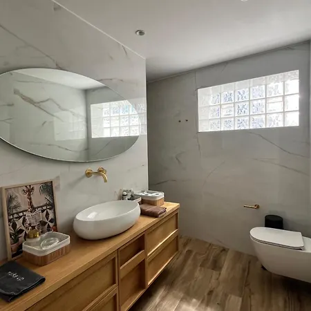 Theros House Апартаменты