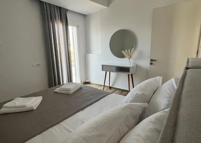 Theros House Apartamento